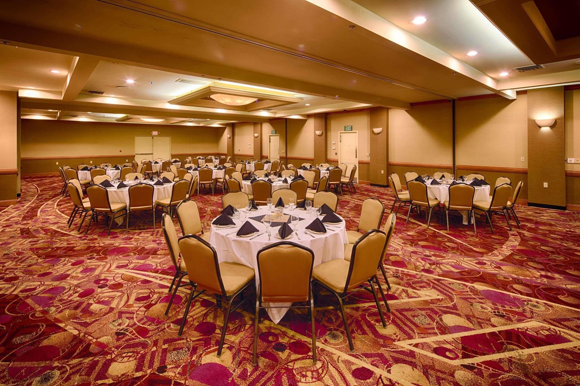 Red Lion Hotel & Conference Center - Seattle/رينتون المظهر الخارجي الصورة